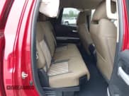 ✅ 2019 Toyota Tundra SR5 • VIN: 5TFUW5F13KX811010 • Lot: 42584791. Wystawiony na IAAI z przebiegiem 71 925 mil. Bezpłatny archiwum sprzedaży aukcyjnych z USA i szczegółowy raport historii pojazdu na DreamBid. Zdjęcie 8.