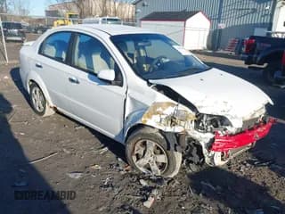 ✅ 2009 Chevrolet Aveo 2LT • VIN: KL1TG56E69B316889 • Lot: 41851903. Wystawiony na IAAI z przebiegiem 142 812 mil. Bezpłatny archiwum sprzedaży aukcyjnych z USA i szczegółowy raport historii pojazdu na DreamBid. Zdjęcie 1.