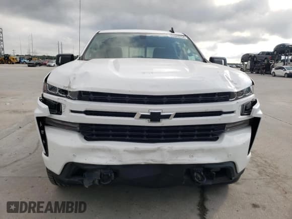 ✅ 2020 Chevrolet Silverado 1500 RST • VIN: 3GCUYEED3LG329195 • Lot: 68883274. Wystawiony na Copart z przebiegiem 88 803 mil. Bezpłatny archiwum sprzedaży aukcyjnych z USA i szczegółowy raport historii pojazdu na DreamBid. Zdjęcie 5.