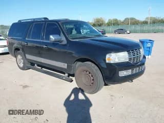 ✅ 2009 Lincoln Navigator • VIN: 5LMFL28549LJ01303 • Lot: 43490477. Wystawiony na IAAI z przebiegiem 192 889 mil. Bezpłatny archiwum sprzedaży aukcyjnych z USA i szczegółowy raport historii pojazdu na DreamBid. Zdjęcie 1.