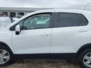 ✅ 2022 Chevrolet Trax LS • VIN: KL7CJNSM1NB548699 • Lot: 43390220. Listed on IAAI with 25,464 mi. Free auction sales archive from the USA and detailed vehicle history report at DreamBid. Image 14.