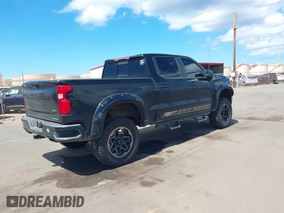 ✅ 2019 Chevrolet Silverado 1500 RST • VIN: 3GCUYEED5KG272481 • Lot: 42610410. Wystawiony na IAAI z przebiegiem 58 700 mil. Bezpłatny archiwum sprzedaży aukcyjnych z USA i szczegółowy raport historii pojazdu na DreamBid. Zdjęcie 4.