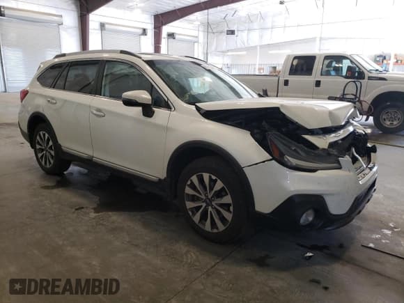 ✅ 2019 Subaru Outback Touring • VIN: 4S4BSATC5K3375569 • Лот: 81961975. Опубликован ранее на Copart с пробегом 76 486 миль. Бесплатный доступ к архиву аукционных продаж из США и подробный отчёт об истории автомобиля на DreamBid. Изображение 4.