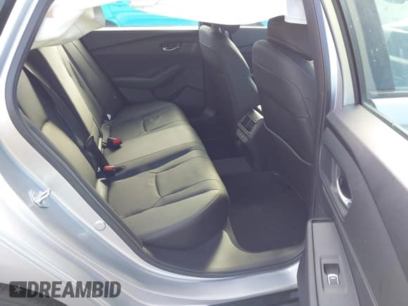 ✅ 2025 Honda Accord Sport-L • VIN: 1HGCY2F70SA026215 • Lot: 43414842. Listed on IAAI with 1,627 mi. Free auction sales archive from the USA and detailed vehicle history report at DreamBid. Image 8.