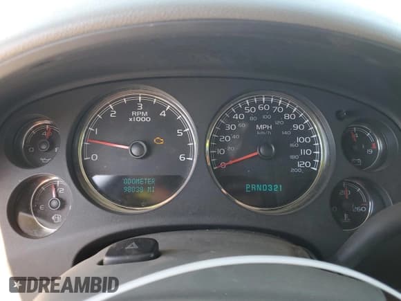 ✅ 2007 Chevrolet Suburban LT • VIN: 1GNFK16387J245023 • Lot: 82278815. Wystawiony na Copart z przebiegiem 98 038 mil. Bezpłatny archiwum sprzedaży aukcyjnych z USA i szczegółowy raport historii pojazdu na DreamBid. Zdjęcie 9.