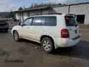 2001 Toyota Highlander с VIN JTEGD21AX10014488, выставлен на аукционе Copart как лот 42357885 с пробегом 210 363 миль миль и Списание • Salvage title. История ставок и продаж доступна на DreamBid. Изображение 2.