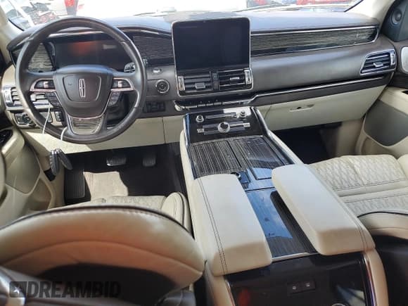 ✅ 2020 Lincoln Navigator Black Label • VIN: 5LMJJ3TT4LEL21595 • Лот: 73951494. Опубликован ранее на Copart с пробегом Не указан. Бесплатный доступ к архиву аукционных продаж из США и подробный отчёт об истории автомобиля на DreamBid. Изображение 8.