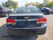 ✅ 2015 Chevrolet Cruze LT • VIN: 1G1PE5SB6F7248693 • Lot: 43343845. Wystawiony na IAAI z przebiegiem 161 384 mil. Bezpłatny archiwum sprzedaży aukcyjnych z USA i szczegółowy raport historii pojazdu na DreamBid. Zdjęcie 16.