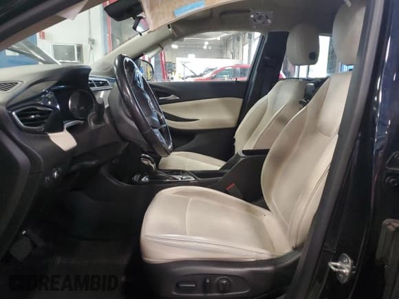 ✅ 2020 Buick Encore GX Preferred • VIN: KL4MMCSL3LB096000 • Lot: 85372225. Listed on Copart with 85,295 mi. Free auction sales archive from the USA and detailed vehicle history report at DreamBid. Image 7.