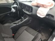 ✅ 2020 Dodge Challenger SXT • VIN: 2C3CDZAG9LH152414 • Lot: 82668843. Wystawiony na Copart z przebiegiem 30 538 mil. Bezpłatny archiwum sprzedaży aukcyjnych z USA i szczegółowy raport historii pojazdu na DreamBid. Zdjęcie 8.