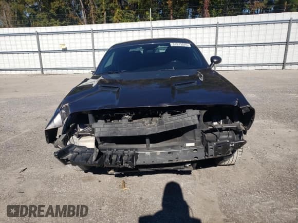 ✅ 2019 Dodge Challenger SXT • VIN: 2C3CDZGG1KH759879 • Lot: 91013575. Wystawiony na Copart z przebiegiem 111 969 mil. Bezpłatny archiwum sprzedaży aukcyjnych z USA i szczegółowy raport historii pojazdu na DreamBid. Zdjęcie 5.