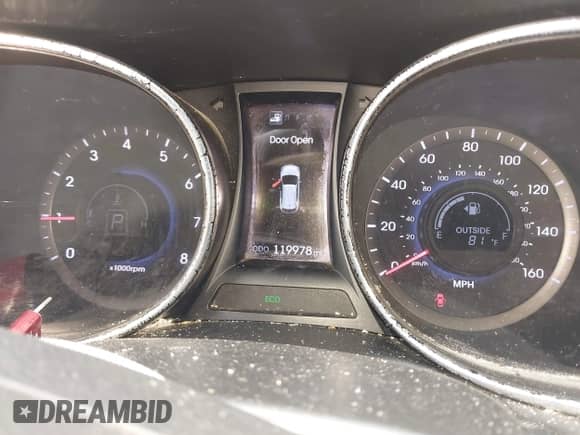 2013 Hyundai Santa Fe Sport z VIN 5XYZW3LA4DG025009, wystawiony jako IAAI lot #42455661 z przebiegiem 119 978 mil mil oraz . Historia ofert i sprzedaży dostępna na DreamBid. Obrazek 7.