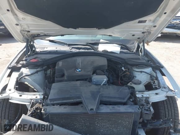 ✅ 2013 BMW 3 Series 328i xDrive • VIN: WBA3B3C51DJ811402 • Lot: 43035899. Listed on IAAI with 120,181 mi. Free auction sales archive from the USA and detailed vehicle history report at DreamBid. Image 10.