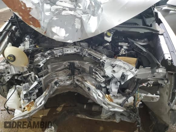 ✅ 2017 Lincoln MKC Reserve • VIN: 5LMCJ3C95HUL16691 • Lot: 60919875. Wystawiony na Copart z przebiegiem 100 130 mil. Bezpłatny archiwum sprzedaży aukcyjnych z USA i szczegółowy raport historii pojazdu na DreamBid. Zdjęcie 12.