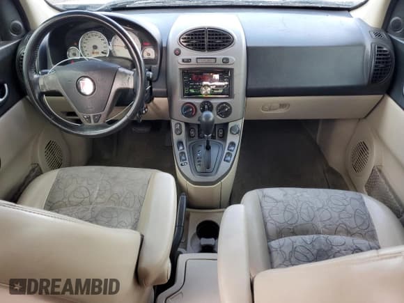 ✅ 2004 Saturn VUE V6 • VIN: 5GZCZ53474S837139 • Lot: 43388305. Wystawiony na Copart z przebiegiem 159 121 mil. Bezpłatny archiwum sprzedaży aukcyjnych z USA i szczegółowy raport historii pojazdu na DreamBid. Zdjęcie 8.