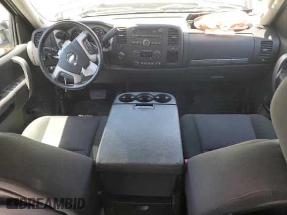 ✅ 2012 Chevrolet Silverado 2500HD LT • VIN: 1GC1KXC8XCF240442 • Лот: 60164155. Опубликован ранее на Copart с пробегом 99 920 миль. Бесплатный доступ к архиву аукционных продаж из США и подробный отчёт об истории автомобиля на DreamBid. Изображение 8.