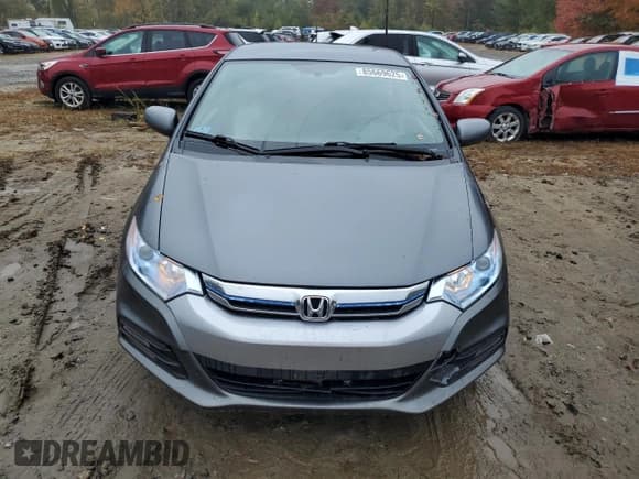 ✅ 2014 Honda Insight • VIN: JHMZE2H33ES000135 • Lot: 85669625. Wystawiony na Copart z przebiegiem 124 971 mil. Bezpłatny archiwum sprzedaży aukcyjnych z USA i szczegółowy raport historii pojazdu na DreamBid. Zdjęcie 5.