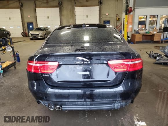 ✅ 2017 Jaguar XE 20d • VIN: SAJAR4BN7HA968517 • Лот: 71789645. Опубликован ранее на Copart с пробегом 98 670 миль. Бесплатный доступ к архиву аукционных продаж из США и подробный отчёт об истории автомобиля на DreamBid. Изображение 6.