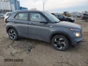 ✅ 2021 Hyundai Venue SEL • VIN: KMHRC8A35MU103169 • Lot: 42634855. Wystawiony na Copart z przebiegiem 22 671 mil. Bezpłatny archiwum sprzedaży aukcyjnych z USA i szczegółowy raport historii pojazdu na DreamBid. Zdjęcie 4.