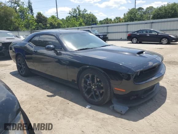 ✅ 2022 Dodge Challenger R/T • VIN: 2C3CDZBT0NH200025 • Lot: 57020204. Wystawiony na Copart z przebiegiem 15 731 mil. Bezpłatny archiwum sprzedaży aukcyjnych z USA i szczegółowy raport historii pojazdu na DreamBid. Zdjęcie 4.