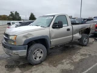 ✅ 2003 Chevrolet Silverado 2500HD Work Truck • VIN: 1GCHK24U73E293084 • Lot: 80932784. Wystawiony na Copart z przebiegiem 159 229 mil. Bezpłatny archiwum sprzedaży aukcyjnych z USA i szczegółowy raport historii pojazdu na DreamBid. Zdjęcie 1.