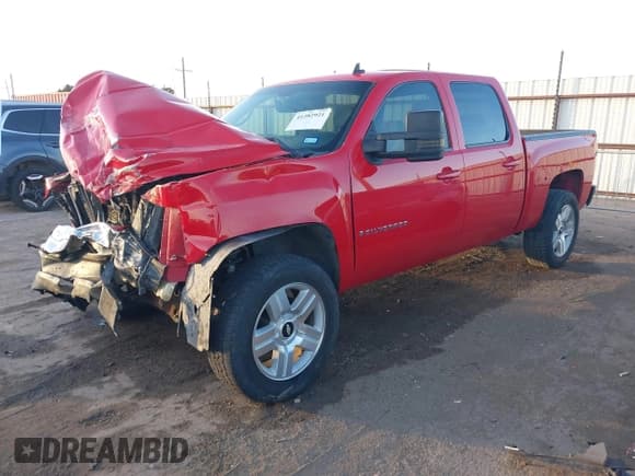 ✅ 2007 Chevrolet Silverado 1500 1LT • VIN: 3GCEC13J57G535161 • Lot: 41282921. Wystawiony na IAAI z przebiegiem Nie podano. Bezpłatny archiwum sprzedaży aukcyjnych z USA i szczegółowy raport historii pojazdu na DreamBid. Zdjęcie 17.