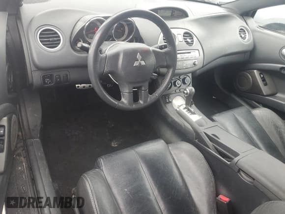 ✅ 2009 Mitsubishi Eclipse GS • VIN: 4A3AL25F89E026914 • Лот: 64450915. Опубликован ранее на Copart с пробегом 106 219 миль. Бесплатный доступ к архиву аукционных продаж из США и подробный отчёт об истории автомобиля на DreamBid. Изображение 8.