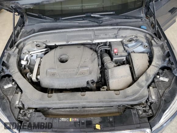 ✅ 2018 Volvo XC60 Momentum • VIN: YV4102RK4J1070470 • Лот: 82450445. Опубликован ранее на Copart с пробегом 154 113 миль. Бесплатный доступ к архиву аукционных продаж из США и подробный отчёт об истории автомобиля на DreamBid. Изображение 12.