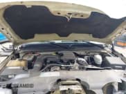 ✅ 2005 Chevrolet Silverado 2500HD LS • VIN: 1GCHK23285F930402 • Lot: 42322628. Wystawiony na IAAI z przebiegiem 218 392 mil. Bezpłatny archiwum sprzedaży aukcyjnych z USA i szczegółowy raport historii pojazdu na DreamBid. Zdjęcie 10.