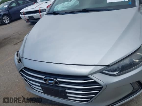 ✅ 2018 Hyundai Elantra Limited • VIN: 5NPD84LF3JH310875 • Lot: 42477430. Listed on IAAI with 84,333 mi. Free auction sales archive from the USA and detailed vehicle history report at DreamBid. Image 12.