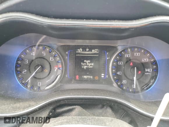 ✅ 2015 Chrysler 200 S • VIN: 1C3CCCBG4FN551483 • Лот: 73150304. Опубликован ранее на Copart с пробегом 136 279 миль. Бесплатный доступ к архиву аукционных продаж из США и подробный отчёт об истории автомобиля на DreamBid. Изображение 9.