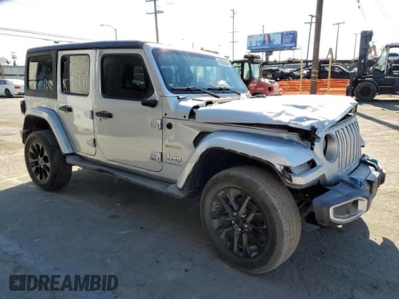 ✅ 2023 Jeep Wrangler Sahara • VIN: 1C4JJXP60PW689291 • Lot: 81000384. Listed on Copart with 9,028 mi. Free auction sales archive from the USA and detailed vehicle history report at DreamBid. Image 4.