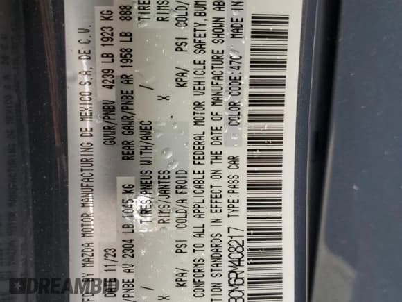 ✅ 2024 Mazda 3 S Carbon Edition • VIN: 3MZBPBCM6RM408217 • Lot: 81159455. Wystawiony na Copart z przebiegiem Nie podano. Bezpłatny archiwum sprzedaży aukcyjnych z USA i szczegółowy raport historii pojazdu na DreamBid. Zdjęcie 12.