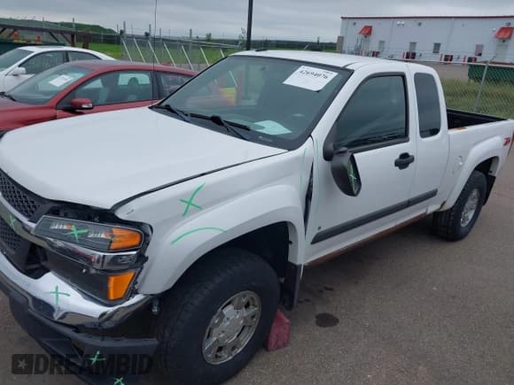 ✅ 2008 Chevrolet Colorado 2LT • VIN: 1GCDT49E888210759 • Lot: 42694076. Listed on IAAI with 229,481 mi. Free auction sales archive from the USA and detailed vehicle history report at DreamBid. Image 2.