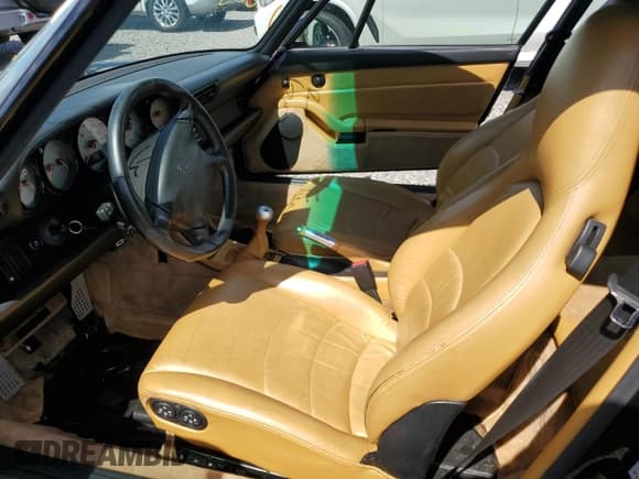 ✅ 1996 Porsche 911 • VIN: WP0AC2992TS375986 • Lot: 74504624. Wystawiony na Copart z przebiegiem Nie podano. Bezpłatny archiwum sprzedaży aukcyjnych z USA i szczegółowy raport historii pojazdu na DreamBid. Zdjęcie 7.