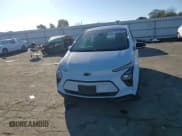 ✅ 2023 Chevrolet Bolt EV 2LT • VIN: 1G1FX6S00P4156976 • Lot: 83813344. Wystawiony na Copart z przebiegiem 11 625 mil. Bezpłatny archiwum sprzedaży aukcyjnych z USA i szczegółowy raport historii pojazdu na DreamBid. Zdjęcie 11.