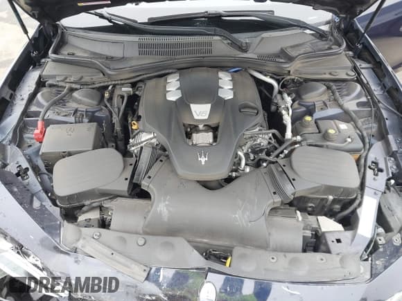 ✅ 2019 Maserati Ghibli • VIN: ZAM57XSA4K1325856 • Lot: 43358143. Wystawiony na IAAI z przebiegiem 44 410 mil. Bezpłatny archiwum sprzedaży aukcyjnych z USA i szczegółowy raport historii pojazdu na DreamBid. Zdjęcie 10.