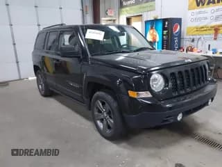 ✅ 2015 Jeep Patriot High Altitude • VIN: 1C4NJPFA5FD246460 • Lot: 42264201. Wystawiony na IAAI z przebiegiem 144 893 mil. Bezpłatny archiwum sprzedaży aukcyjnych z USA i szczegółowy raport historii pojazdu na DreamBid. Zdjęcie 1.