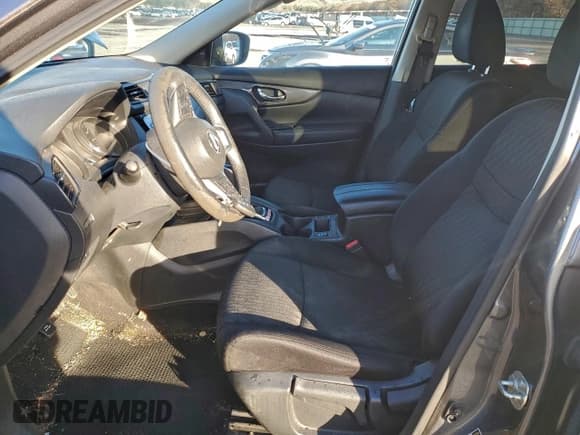 ✅ 2019 Nissan Rogue S • VIN: 5N1AT2MV7KC818402 • Lot: 94341665. Wystawiony na Copart z przebiegiem 59 619 mil. Bezpłatny archiwum sprzedaży aukcyjnych z USA i szczegółowy raport historii pojazdu na DreamBid. Zdjęcie 7.