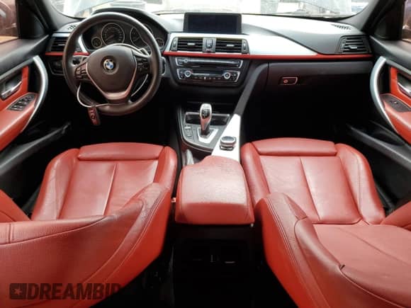 2014 BMW 3 Series 328i xDrive z VIN WBA3B3C54EJ979844, wystawiony jako Copart lot #59203825 z przebiegiem 197 081 mil mil oraz Czysty tytuł • Clean title. Historia ofert i sprzedaży dostępna na DreamBid. Obrazek 8.