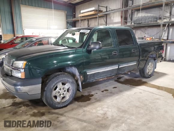 ✅ 2004 Chevrolet Silverado 1500 LS • VIN: 2GCEK13T641427852 • Lot: 51448595. Wystawiony na Copart z przebiegiem 174 565 mil. Bezpłatny archiwum sprzedaży aukcyjnych z USA i szczegółowy raport historii pojazdu na DreamBid. Zdjęcie 1.