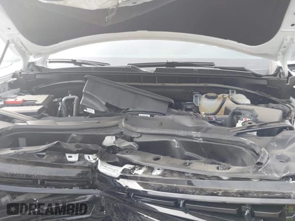 ✅ 2024 Chevrolet Tahoe RST • VIN: 1GNSCRKD3RR340893 • Lot: 42164396. Wystawiony na IAAI z przebiegiem 9 849 mil. Bezpłatny archiwum sprzedaży aukcyjnych z USA i szczegółowy raport historii pojazdu na DreamBid. Zdjęcie 10.