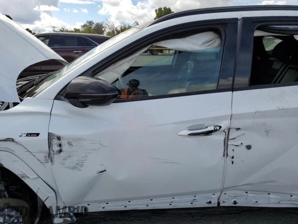 ✅ 2024 Hyundai Tucson N Line • VIN: KM8JFCD18RU166064 • Lot: 84779415. Listed on Copart with 15,135 mi. Free auction sales archive from the USA and detailed vehicle history report at DreamBid. Image 7.