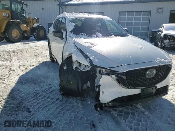 ✅ 2025 Mazda CX-5 Carbon Edition • VIN: JM3KFBAY8S0551410 • Lot: 44061715. Wystawiony na Copart z przebiegiem Nie podano. Bezpłatny archiwum sprzedaży aukcyjnych z USA i szczegółowy raport historii pojazdu na DreamBid. Zdjęcie 12.