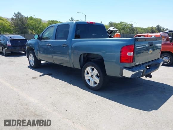 ✅ 2007 Chevrolet Silverado 1500 1LT • VIN: 2GCEC13J671716942 • Lot: 42616878. Wystawiony na IAAI z przebiegiem 229 113 mil. Bezpłatny archiwum sprzedaży aukcyjnych z USA i szczegółowy raport historii pojazdu na DreamBid. Zdjęcie 3.