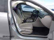 ✅ 2017 Volkswagen Passat SE • VIN: 1VWBT7A32HC019044 • Lot: 43769317. Listed on IAAI with 125,269 mi. Free auction sales archive from the USA and detailed vehicle history report at DreamBid. Image 5.