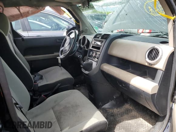 ✅ 2007 Honda Element LX • VIN: 5J6YH17327L006242 • Lot: 56929275. Listed on Copart with 201,195 mi. Free auction sales archive from the USA and detailed vehicle history report at DreamBid. Image 7.