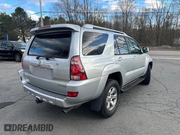 ✅ 2004 Toyota 4Runner SR5 • VIN: JTEBU14R640023652 • Lot: 68570585. Wystawiony na Copart z przebiegiem 101 930 mil. Bezpłatny archiwum sprzedaży aukcyjnych z USA i szczegółowy raport historii pojazdu na DreamBid. Zdjęcie 4.