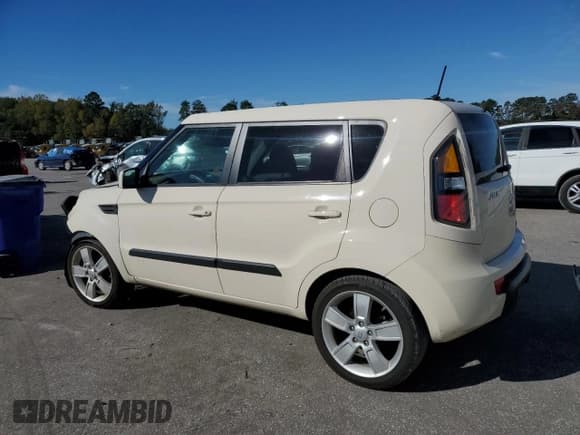 ✅ 2011 Kia Soul + • VIN: KNDJT2A27B7714936 • Lot: 89645165. Listed on Copart with 53,820 mi. Free auction sales archive from the USA and detailed vehicle history report at DreamBid. Image 2.