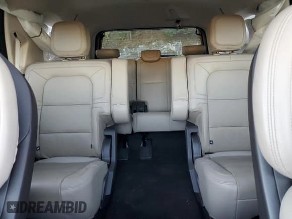 ✅ 2023 Lincoln Navigator Reserve • VIN: 5LMJJ2LGXPEL09907 • Lot: 86465205. Listed on Copart with 14,282 mi. Free auction sales archive from the USA and detailed vehicle history report at DreamBid. Image 10.